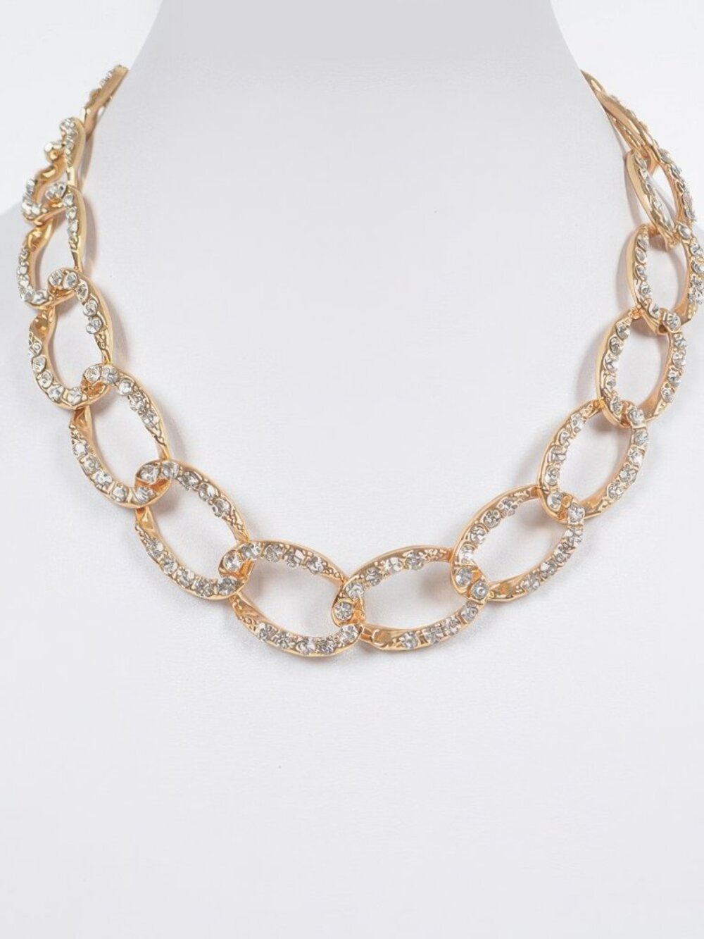 Oversized Stoned Chain Necklace